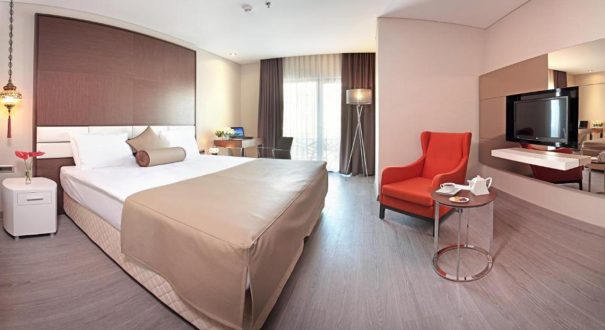 Dora-Hotel3