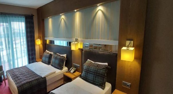 Grand-Hotel-Van-2