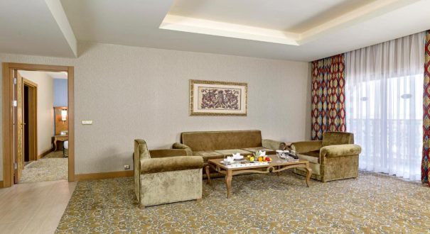 Royal-Holiday-Palace4