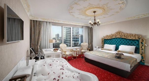 White-Monarch-Hotel-1