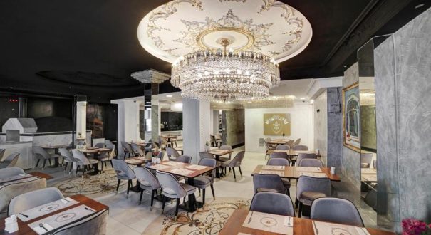 White-Monarch-Hotel-4