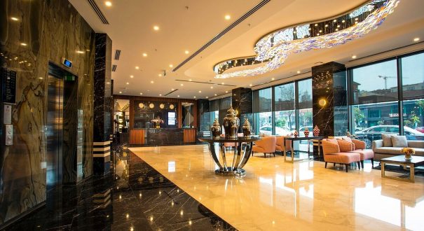 lobby هتل چر بی اوغلو (CHER HOTEL Beyoğlu) یک هتل پنج ستاره در منطقه بی اغلو استانبول در کشور ترکیه است.