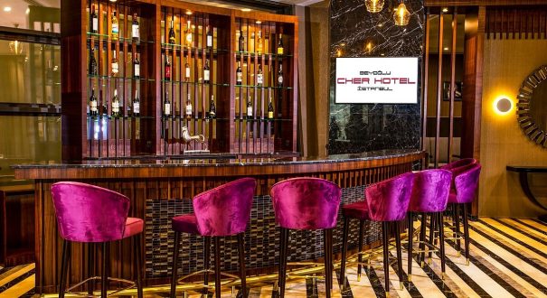 lobby-bar هتل چر بی اوغلو (CHER HOTEL Beyoğlu) یک هتل پنج ستاره در منطقه بی اغلو استانبول در کشور ترکیه است.