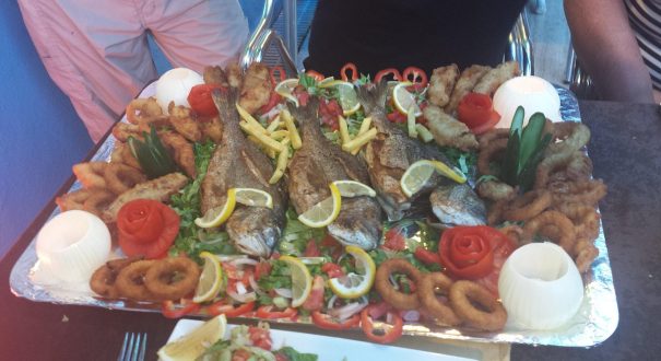 this-was-our-fish-platter هتل ملودی ( MELODI HOTEL )
