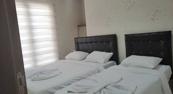 Real-Suite-Hotel-Van1