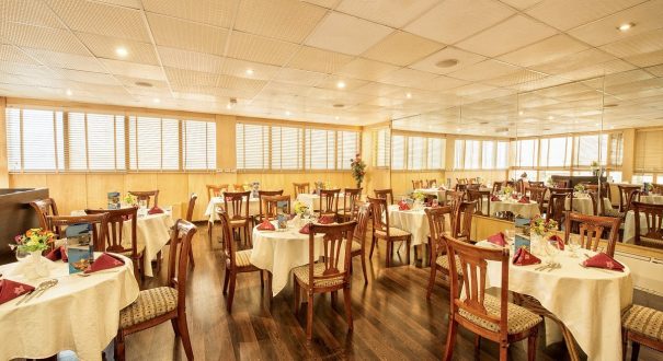 restaurant هتل گرند سنترال دبی (Grand Central Hotel) یک هتل چهار ستاره در منطقه دیره دبی در کشور امارات است.