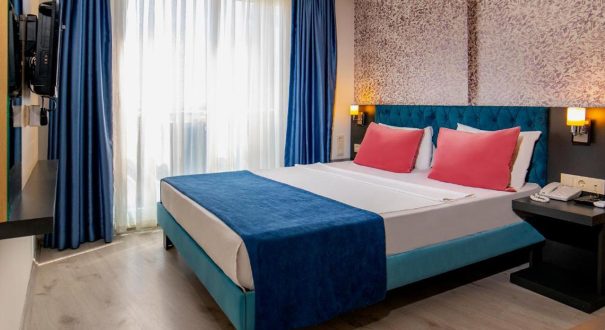 Royal-Towers-Lara-Hotel-Antalya