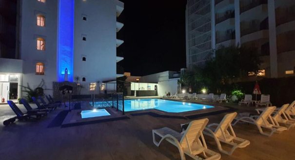 SERİN HOTEL هتل سرین (Serin)، هتلی 3 ستاره در شهر مارماریس ترکیه است.